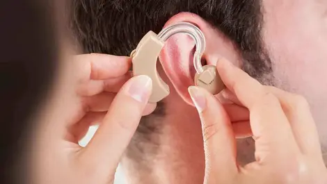 Good hearing is a neural balancing act