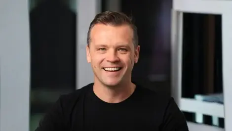 Australian frontline workers flag HR system frustration